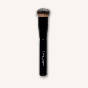 Full Coverage Liquid Foundation Brush - Savvy Minerals By Young Living